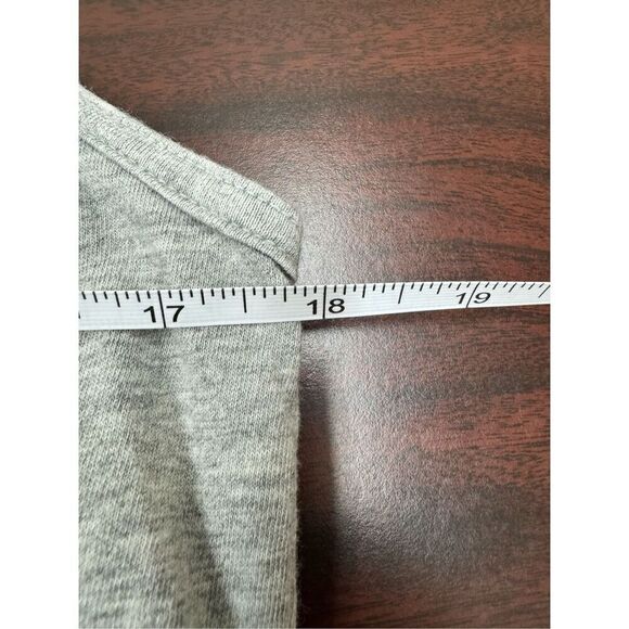 PINK Victoria’s Secret Sequin Ombré Logo Tank Top Size XS - Picture 5 of 6